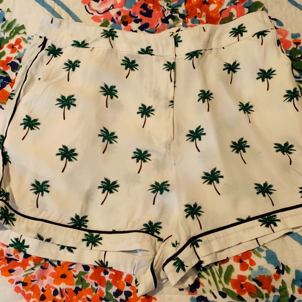 NWT Forever 21 palm tree short shorts size L